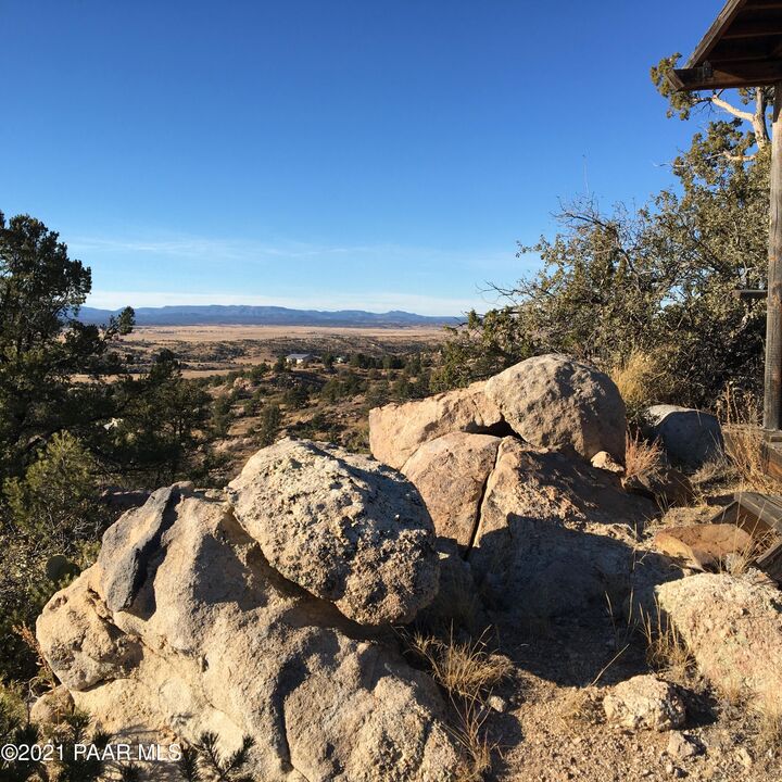 Property Photo: 14205 N Warbler Lane AZ 86305