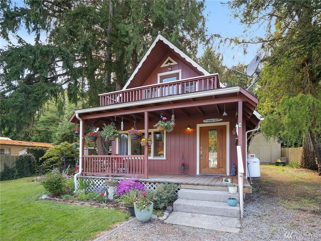 Property Photo:  2726 El Camano St  WA 98282 