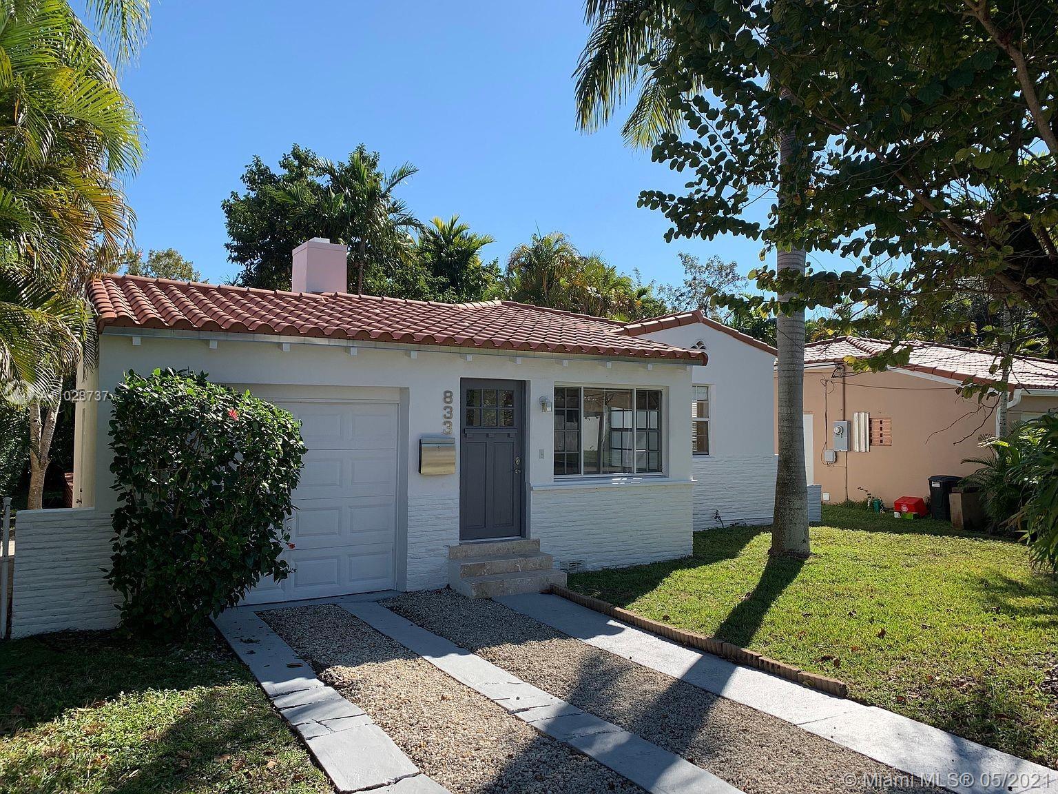 Property Photo:  833 Granada Groves Ct  FL 33134 