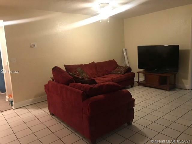 Property Photo:  1051 Jefferson Dr 1051J  FL 33034 