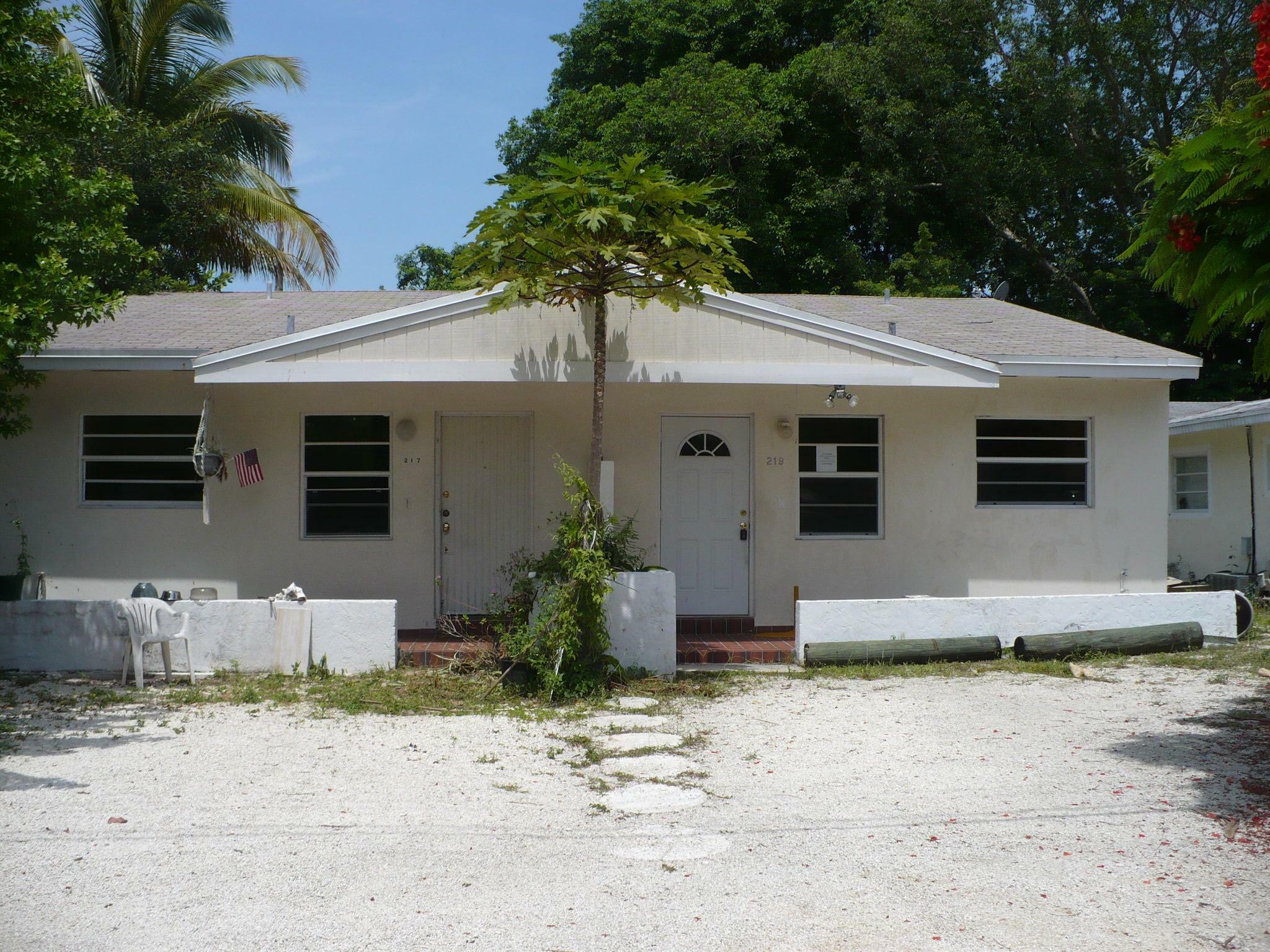 Property Photo:  217 W Indies Road  FL 33070 