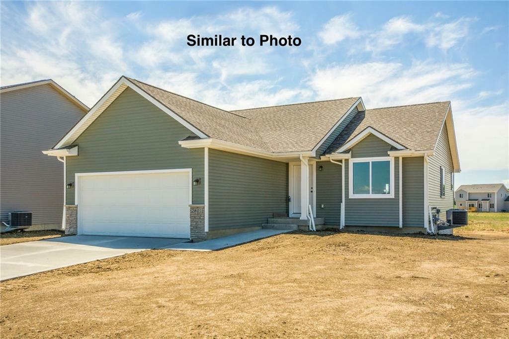 Property Photo:  402 Springer Court  IA 50156 