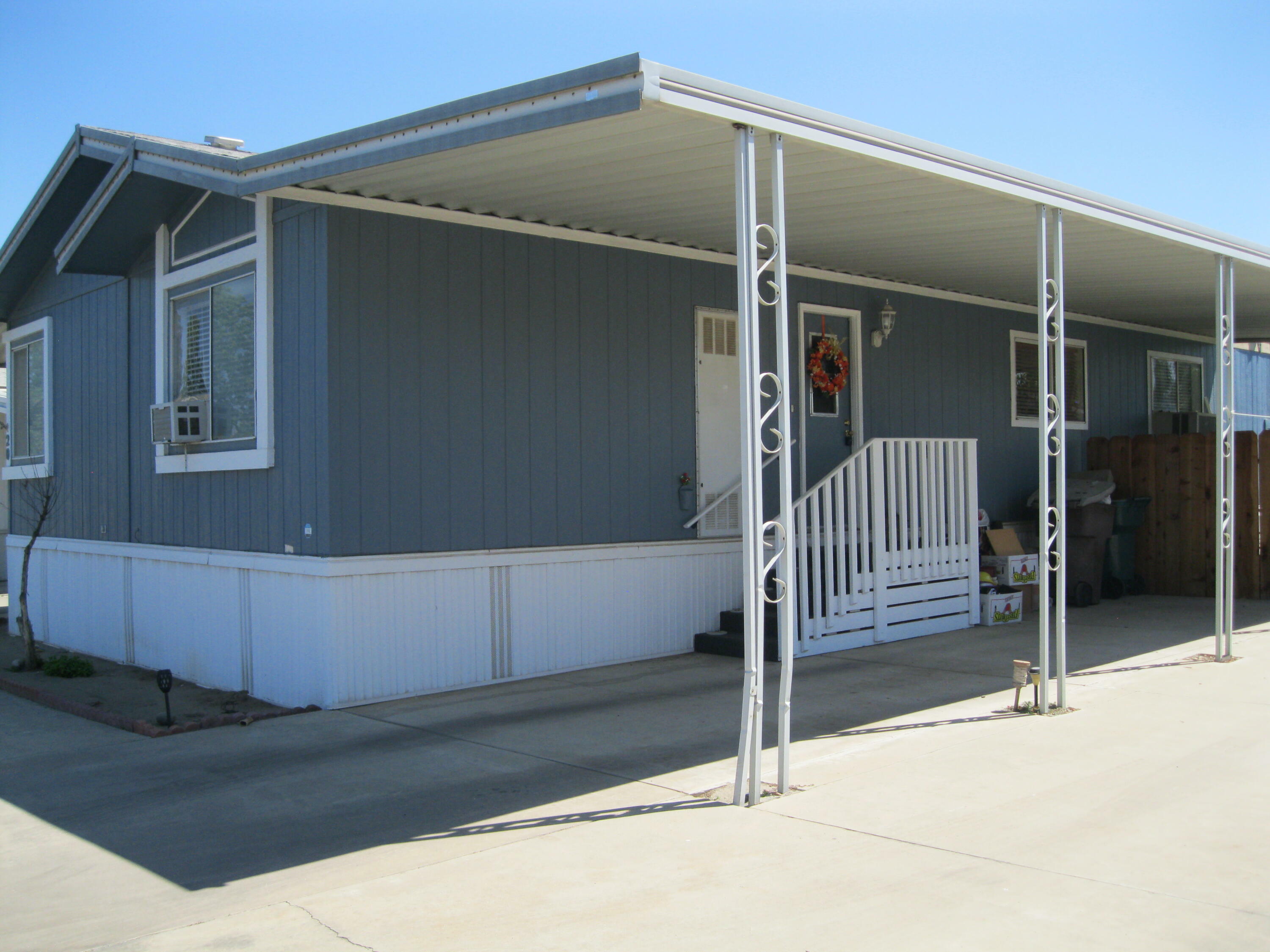 975 N H Street 20  Tulare CA 93274 photo