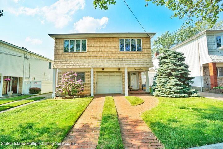 39 Carnegie Avenue  Staten Island NY 10314 photo