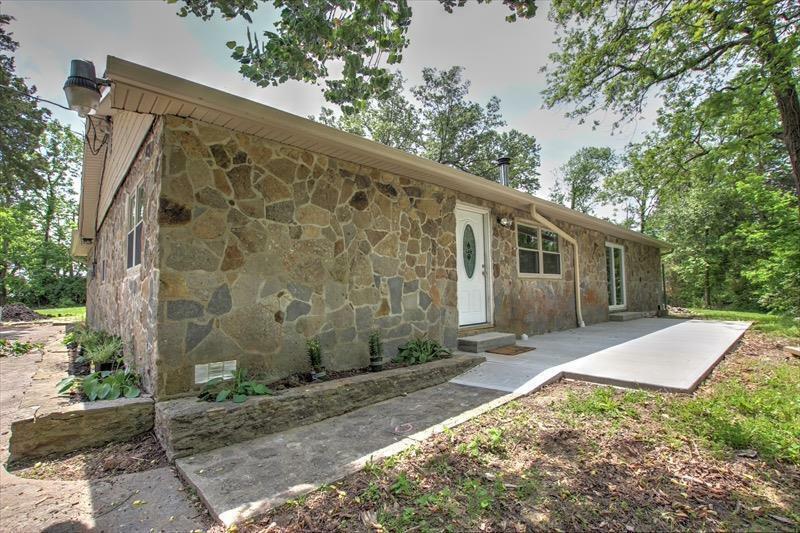 Property Photo: 6791 Cozaddale Rd OH 45122