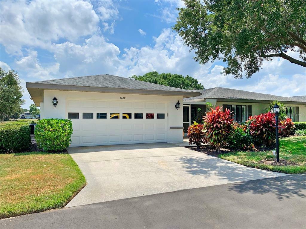 Property Photo:  2627 Lancaster Drive 25  FL 33573 