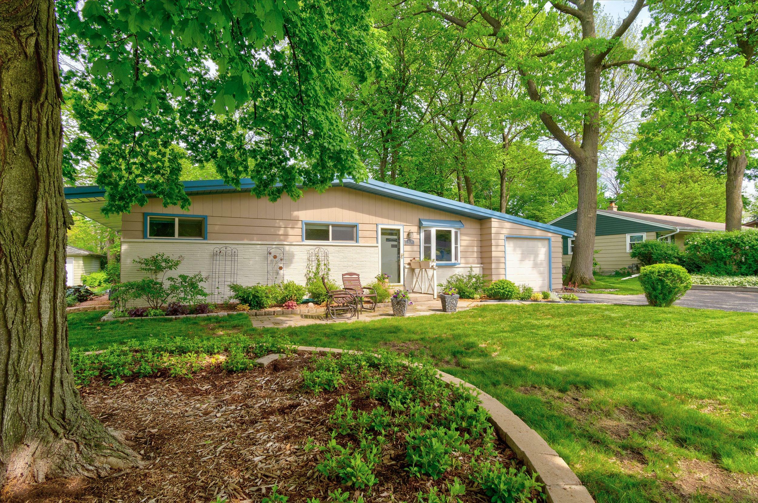 Property Photo: 8434 N 52nd St WI 53223