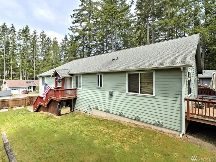 Property Photo: 801 Terrace Blvd WA 98584