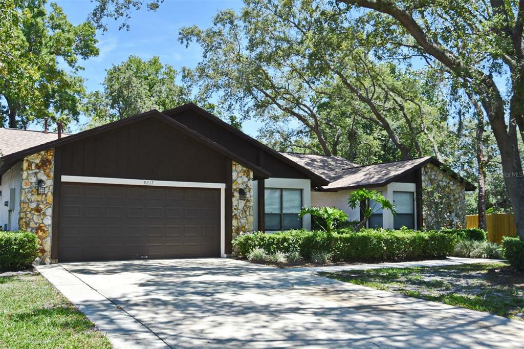 Property Photo:  9217 Amity Ct  FL 32817 