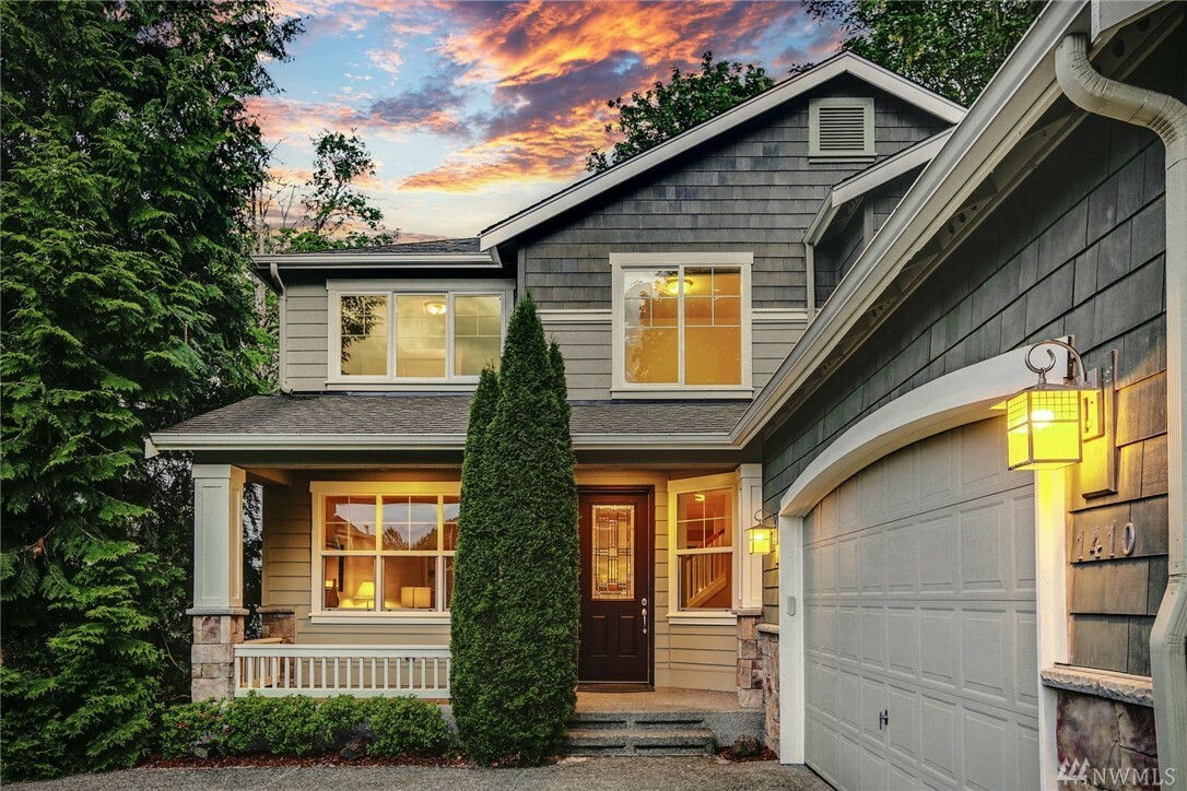 Property Photo: 1410 270th Lane SE WA 98075