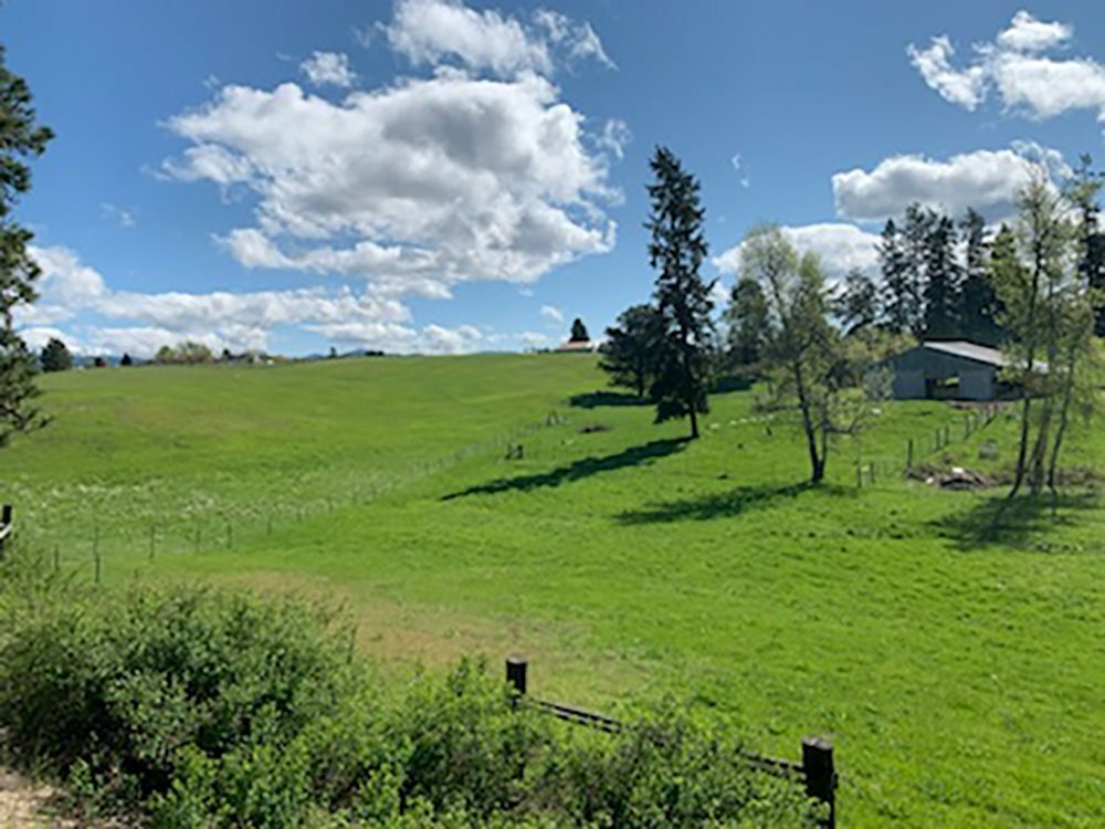 Property Photo: 18000 N Day Mt Spokane Rd WA 99021