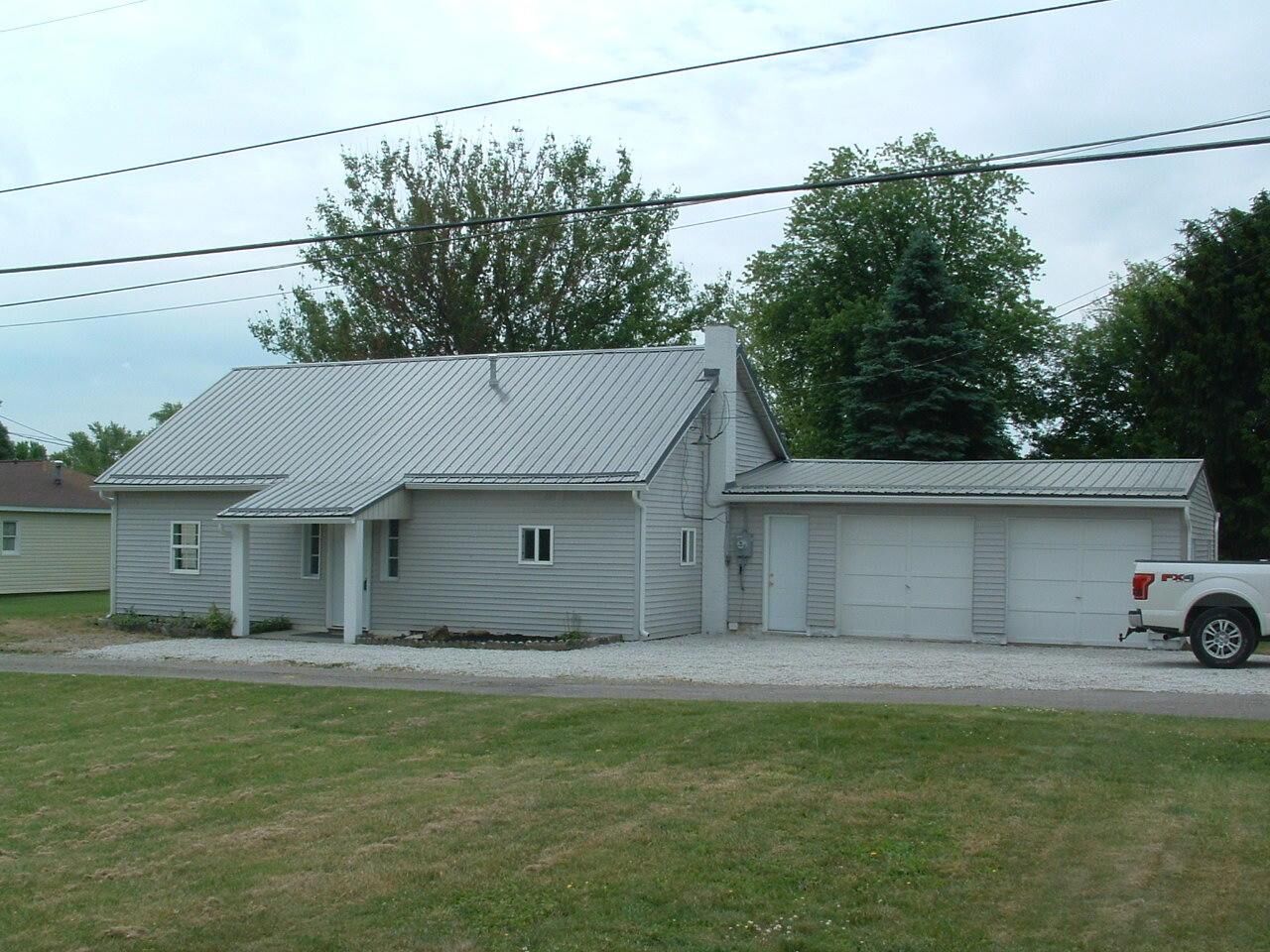 Property Photo: 1006 Harris Avenue OH 43055