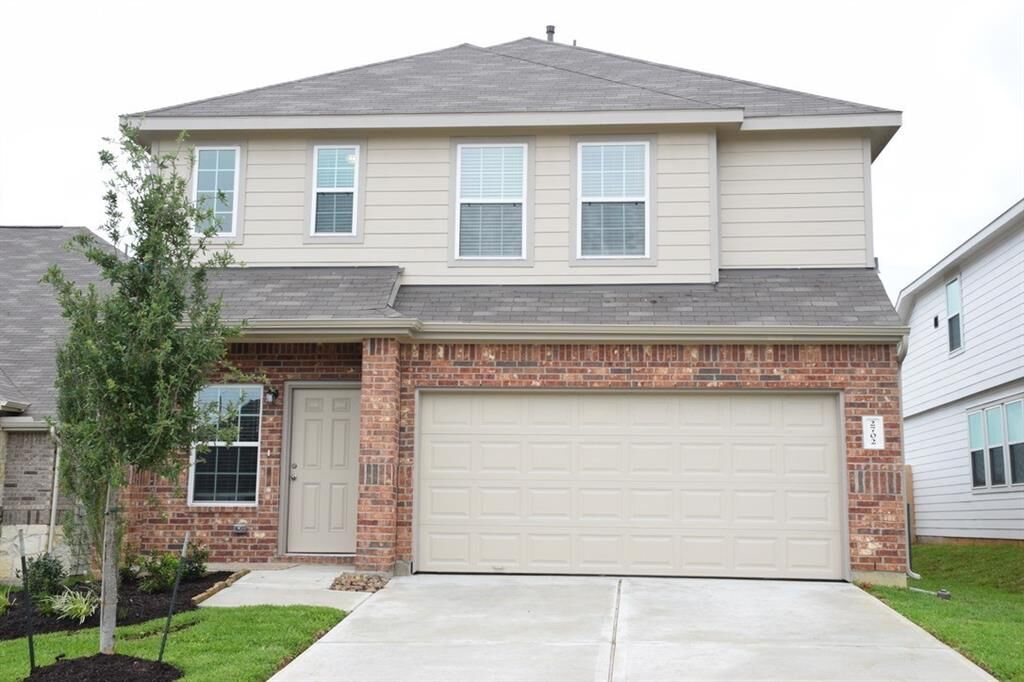 Property Photo:  2702 Hoffman Court  TX 77304 