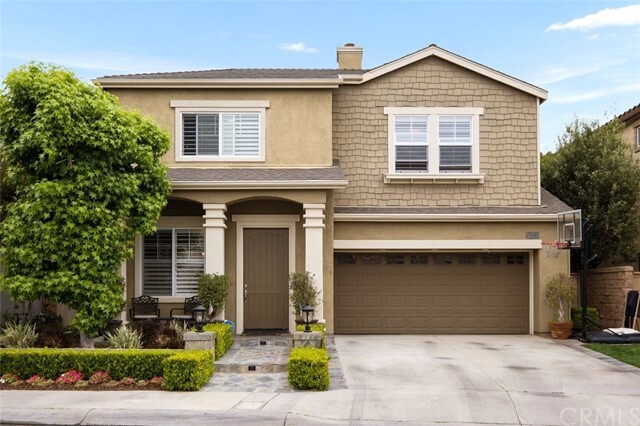 Property Photo: 16812 Pembrook Lane CA 92649