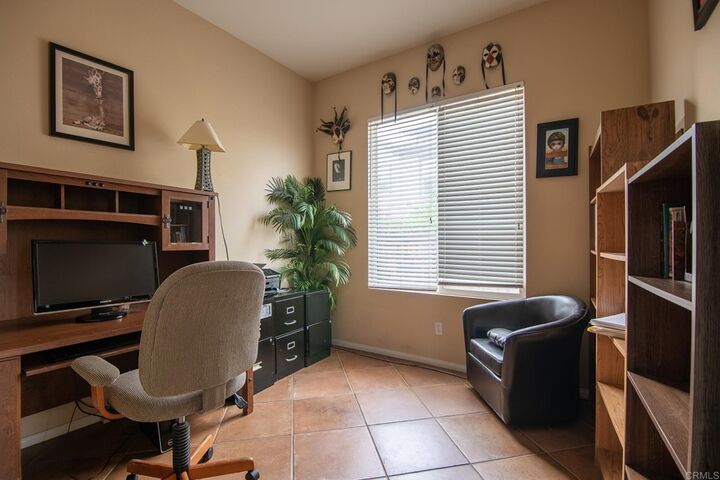 Property Photo:  3326 Holly Oak Ln  CA 92027 