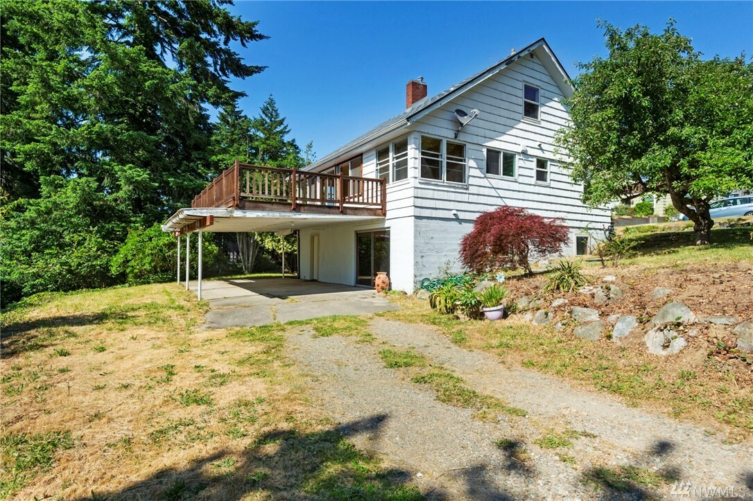 Property Photo:  252 Farragut Ave S  WA 98366 