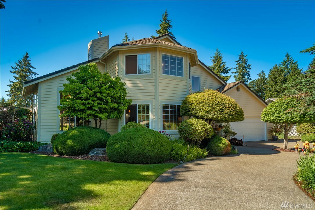 Property Photo: 8659 Zircon Dr SW WA 98498