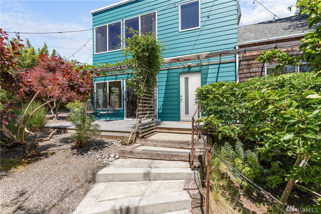 Property Photo: 5321 47th Ave S WA 98118