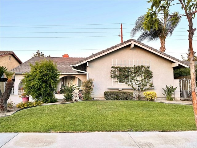 Property Photo:  17608 Antonio Avenue  CA 90703 