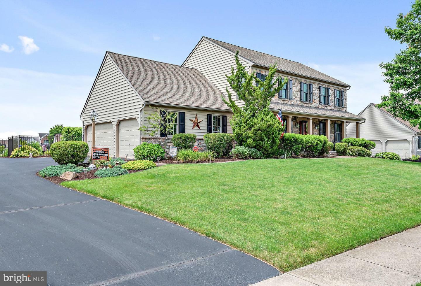 Property Photo:  1318 Sterling Drive  PA 17404 