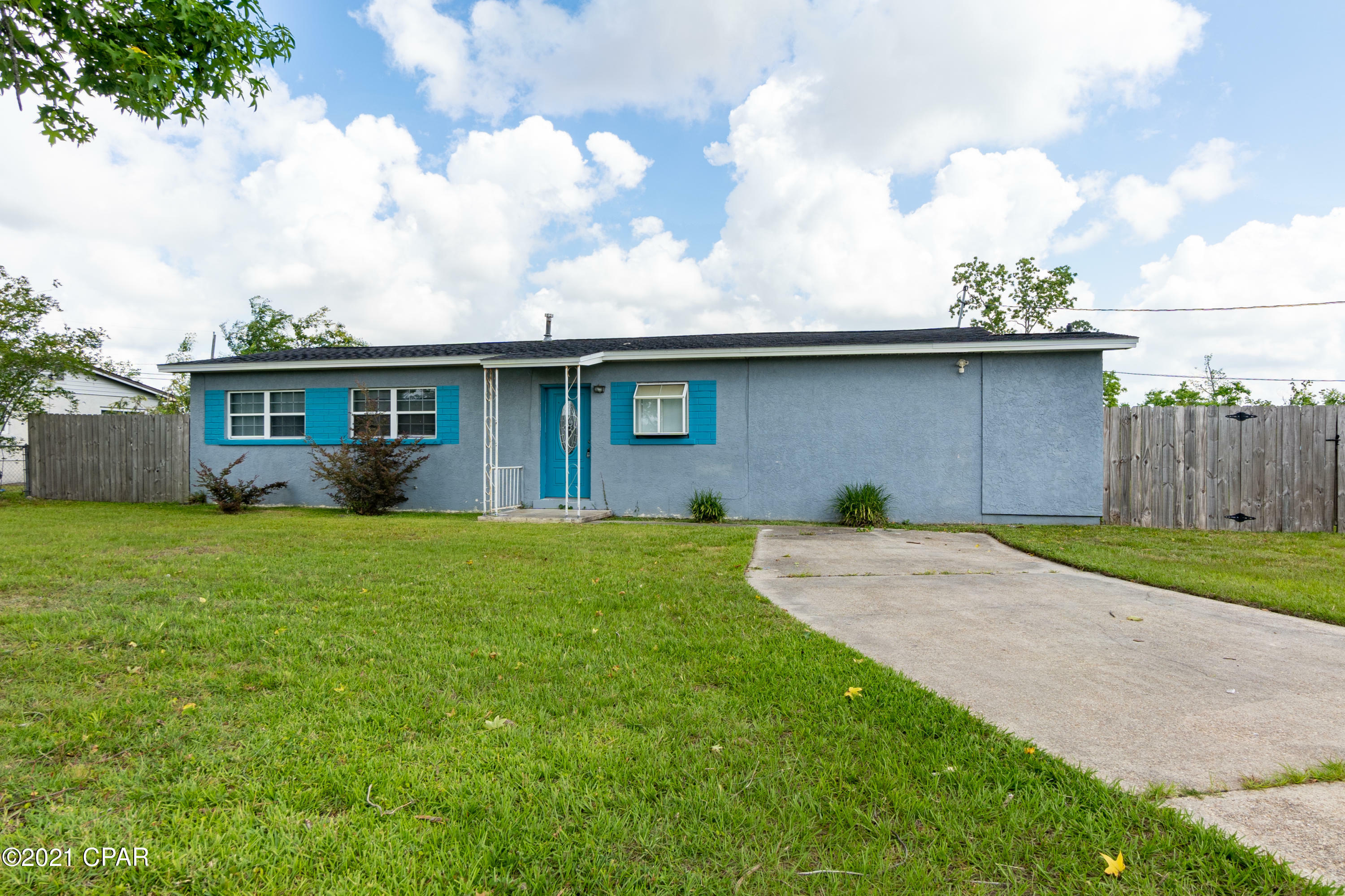 Property Photo:  6021 Wallace Road  FL 32404 