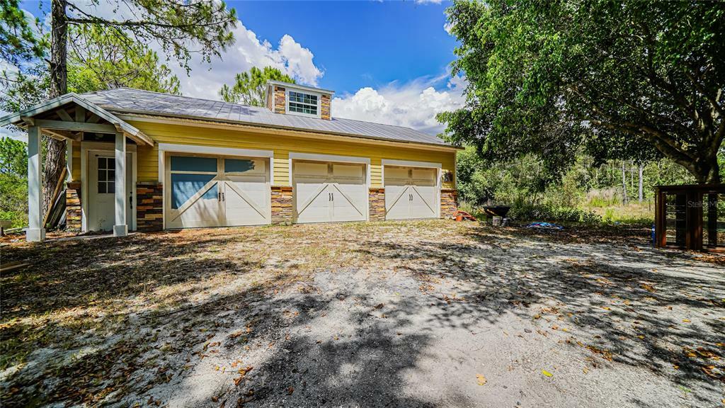 Property Photo:  11366 Grapefruit Lane  FL 33955 