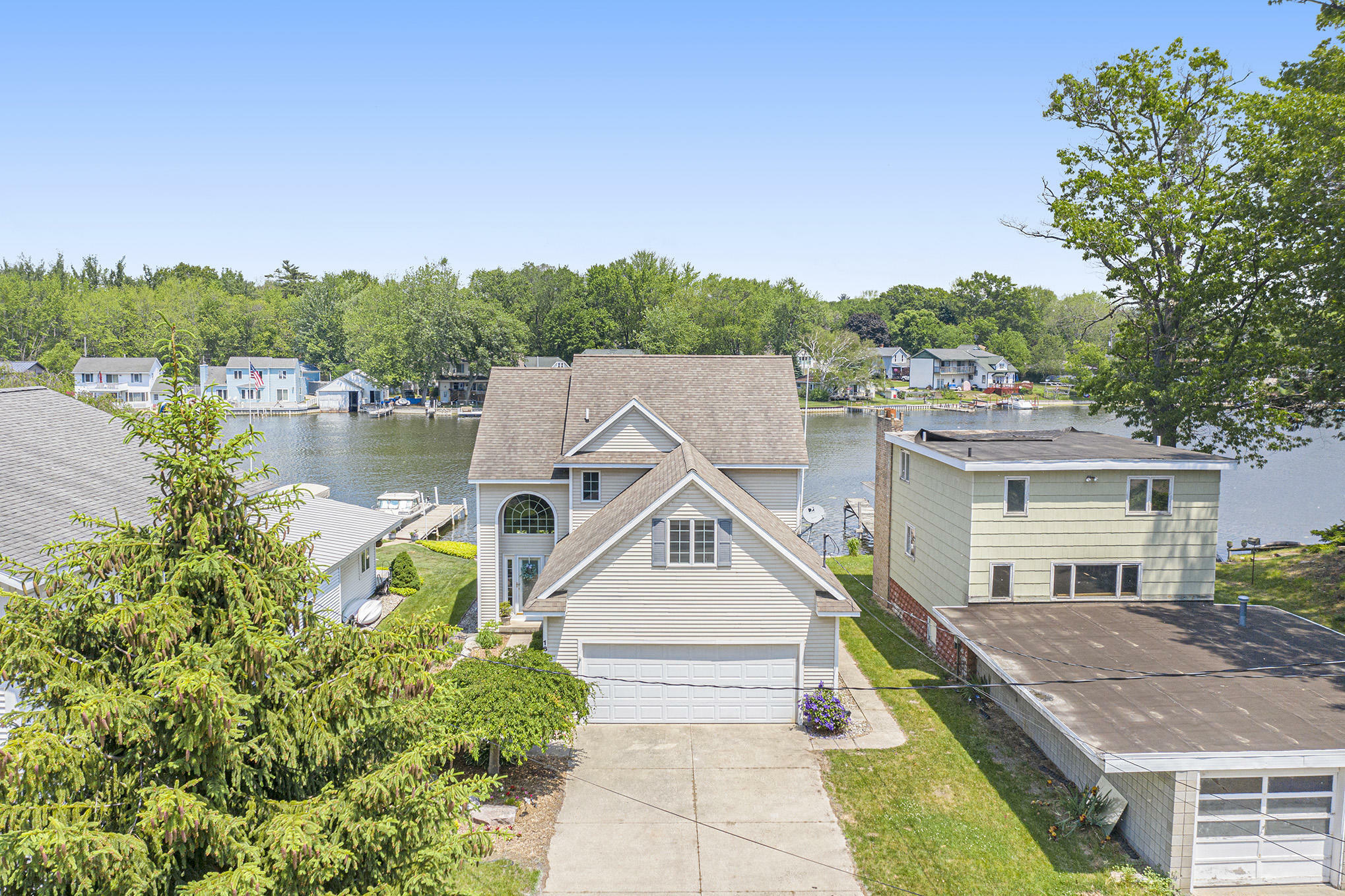 Property Photo: 16865 Lake Road MI 49456