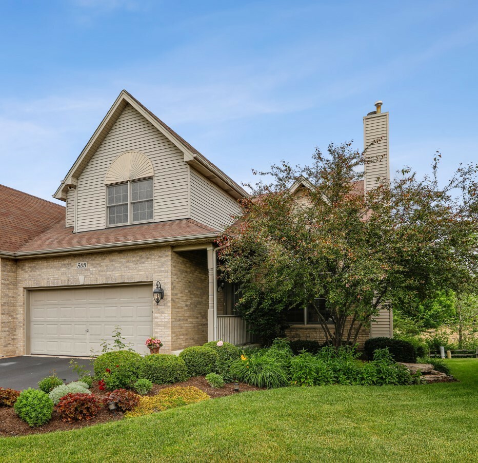 Property Photo:  505 Sudbury Circle  IL 60543 