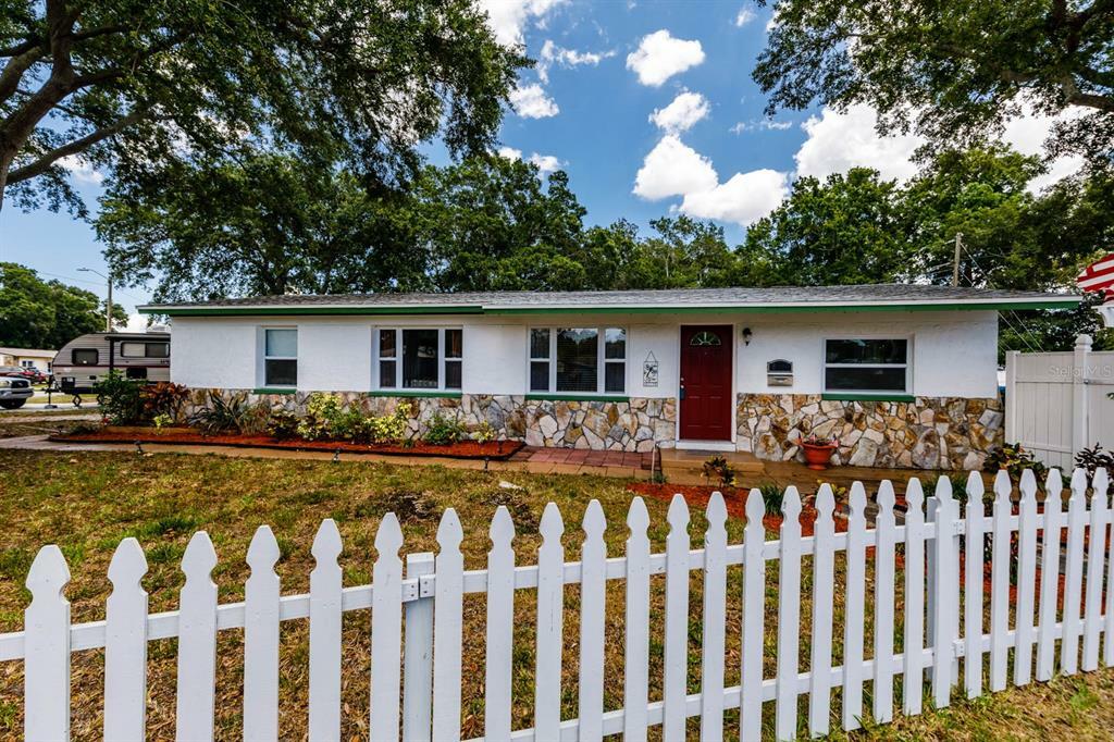 Property Photo:  8699 52nd Street N  FL 33782 