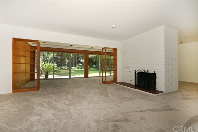 Property Photo:  910 Pomona Court  CA 91711 