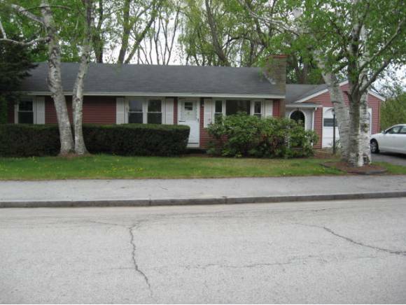 Property Photo: 123 Kennard Road NH 03104