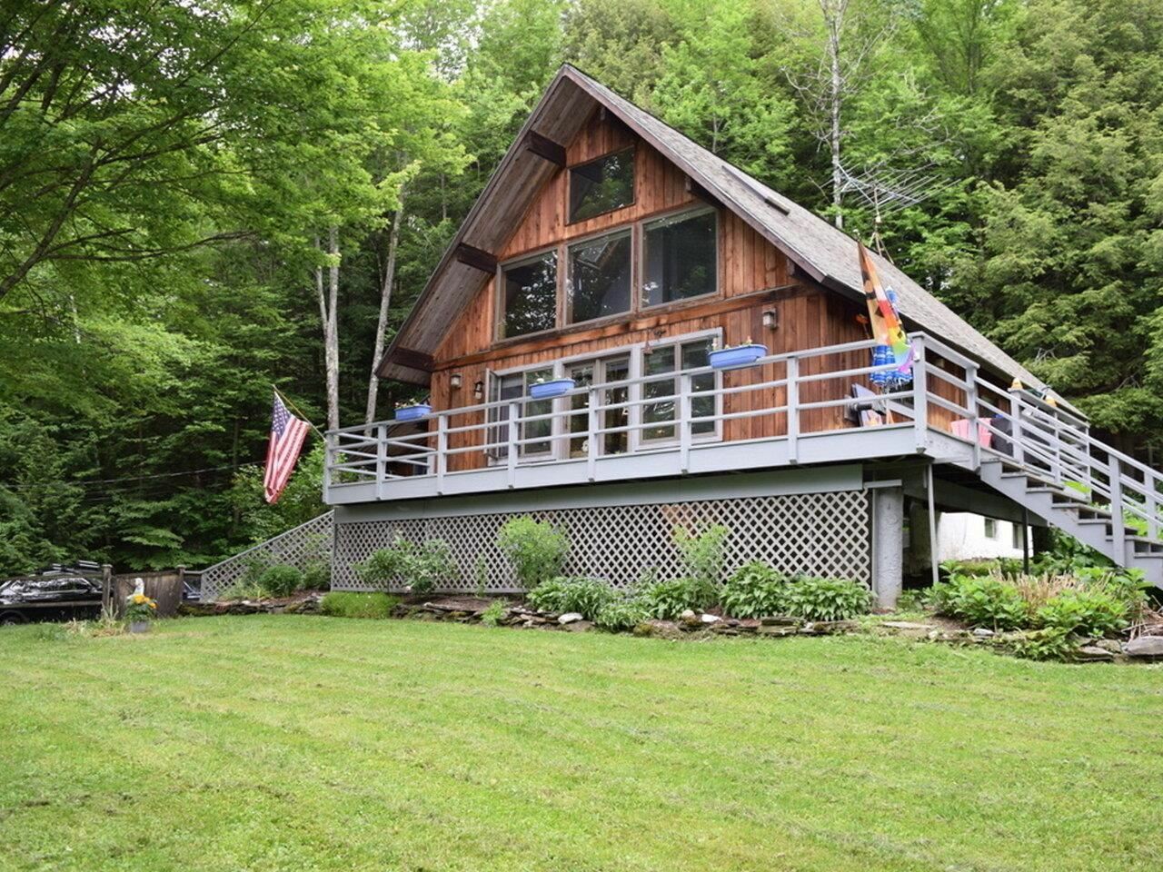 Property Photo:  320 Stowebury Road  VT 05677 