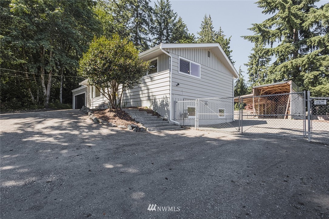 Property Photo: 2471 Yew Street Road WA 98229