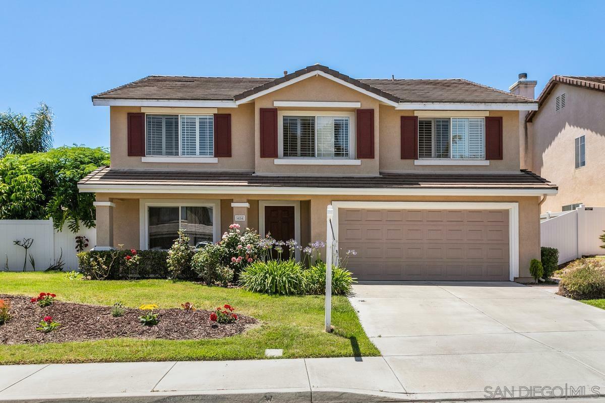 Property Photo:  484 Lexington Circle  CA 92057 