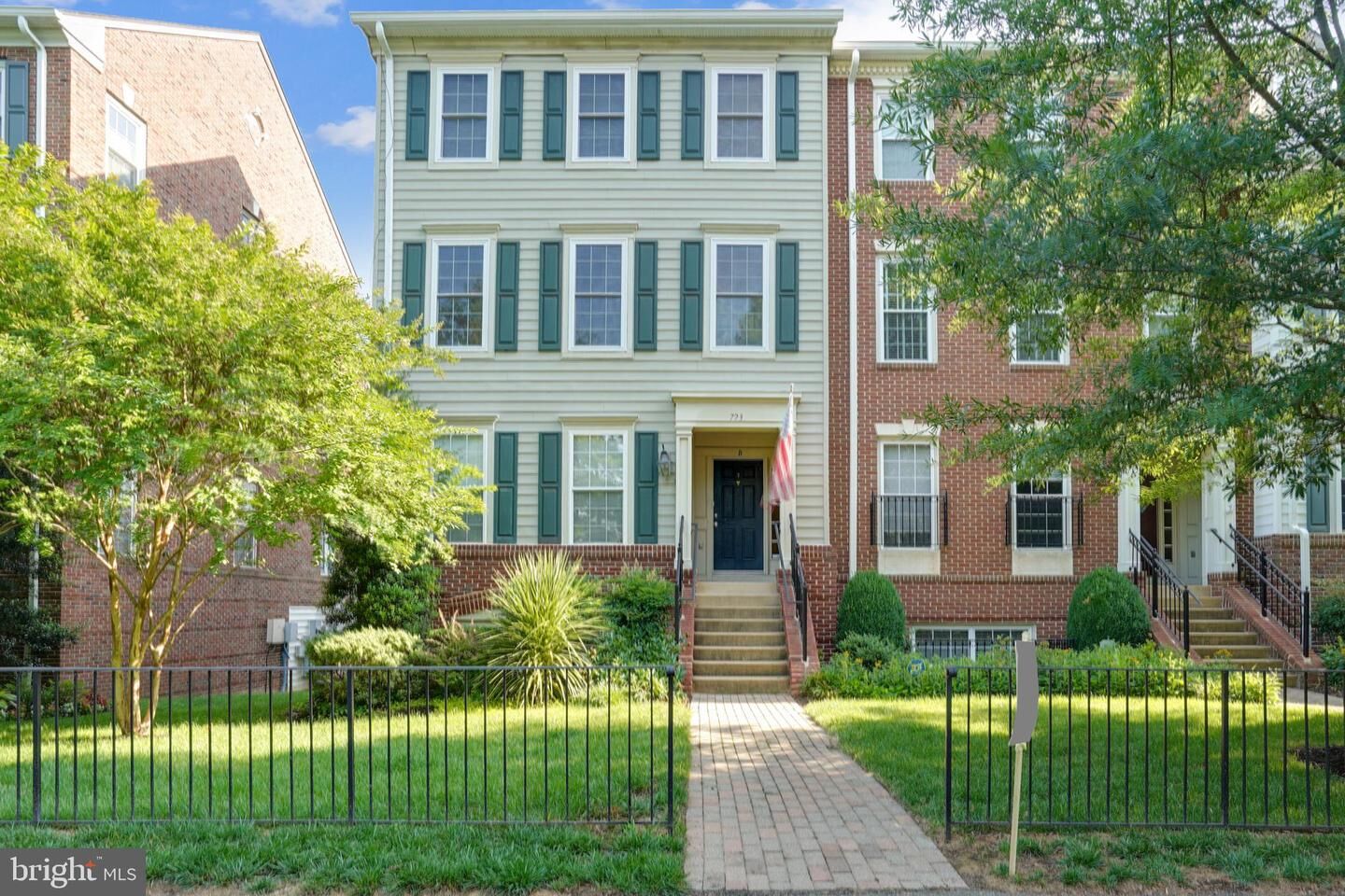 Property Photo:  723 Massey Lane B  VA 22314 