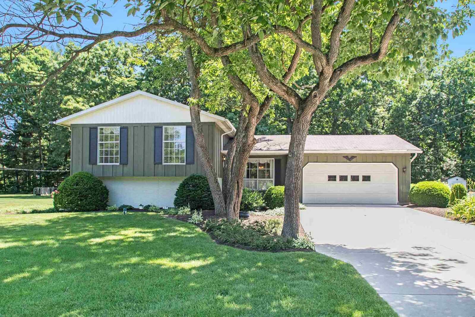 Property Photo:  54534 Westlake Drive  IN 46514