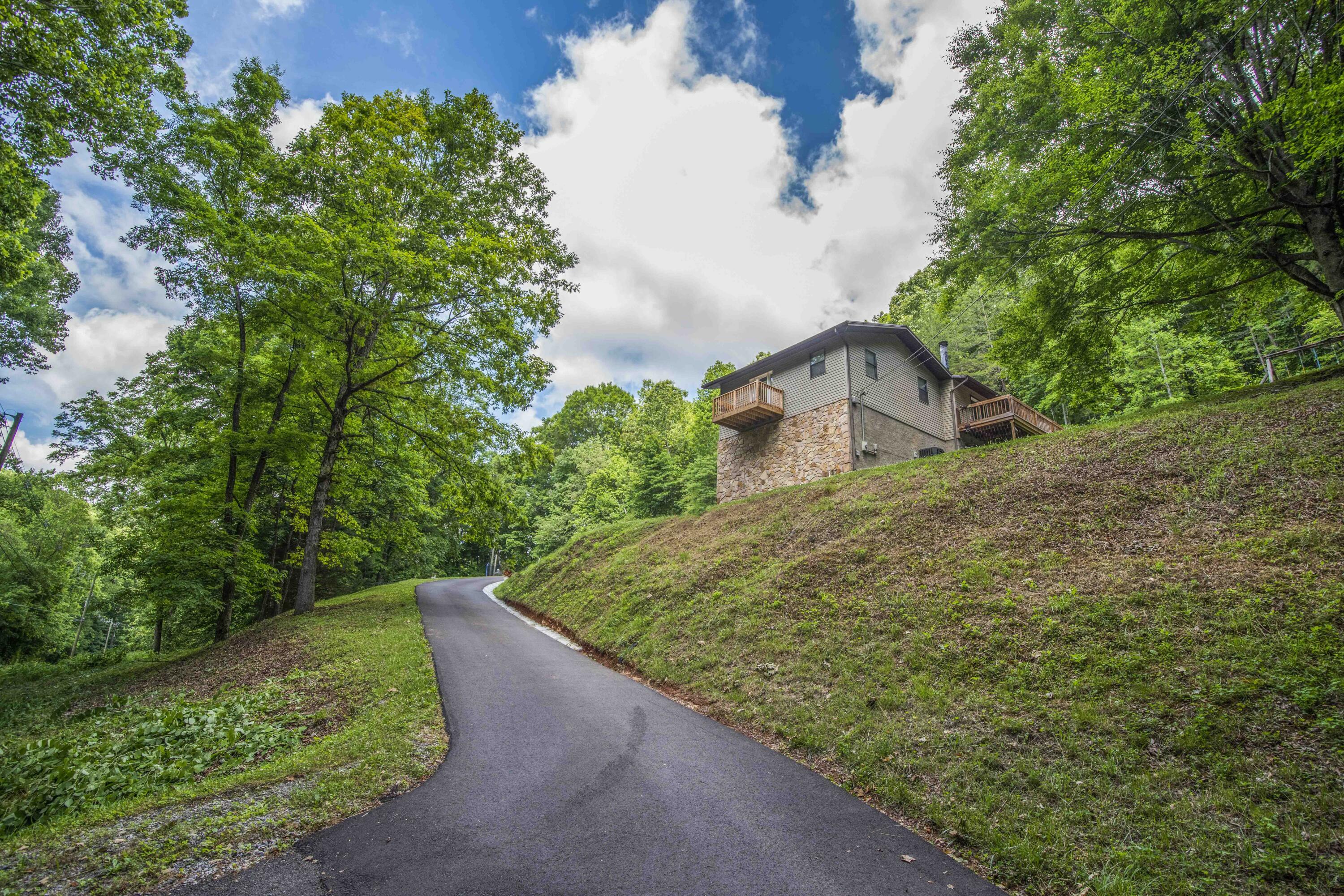 Property Photo:  222 Tobby Hollow Lane  TN 37931 