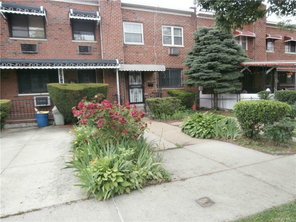 Property Photo:  4180 Baychester Avenue  NY 10466 