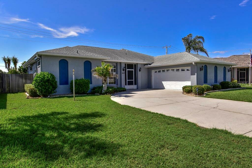 Property Photo:  1620 Oracle Drive  FL 33573 