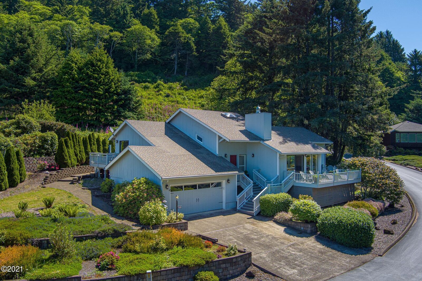 Property Photo:  206 Sea Crest Way  OR 97369 