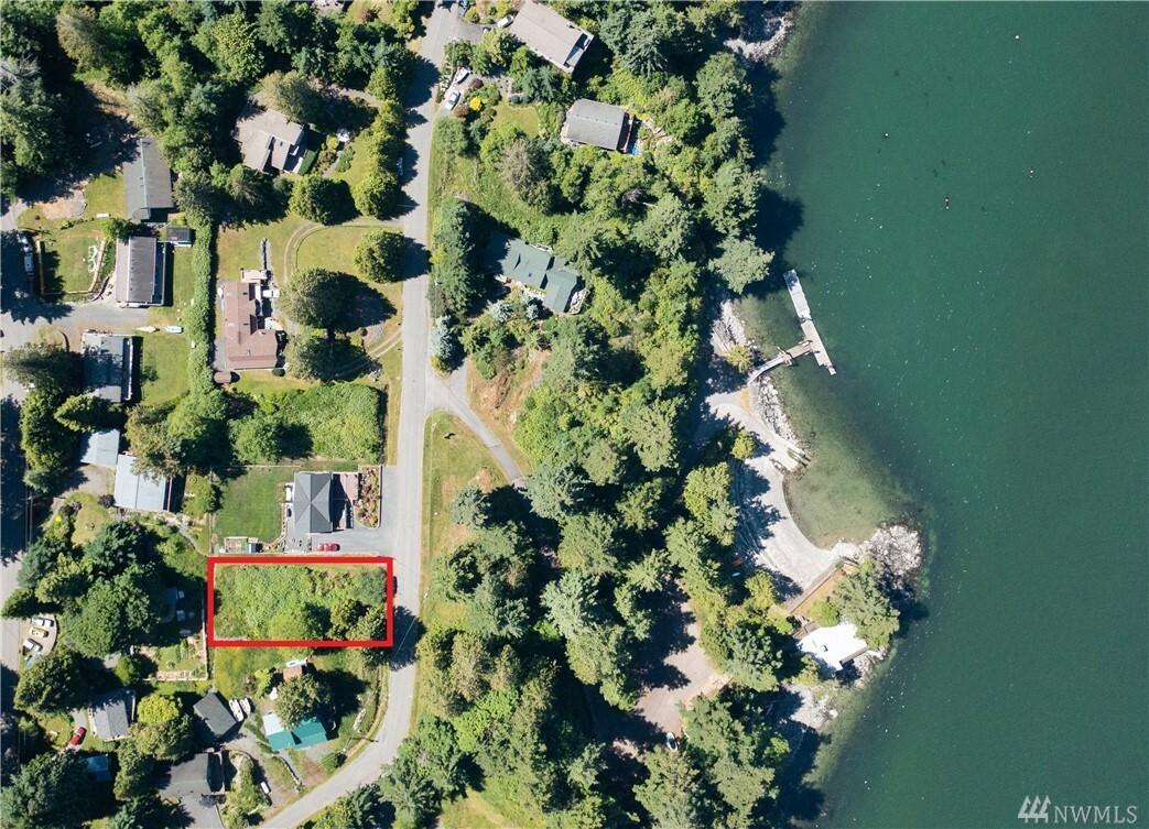Property Photo: 1195 Beach Ave WA 98262