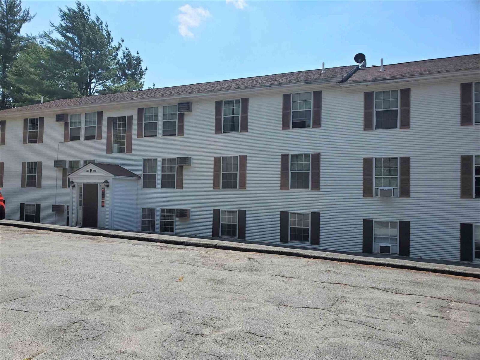 Property Photo: 20 Wolf Road 122 NH 03766