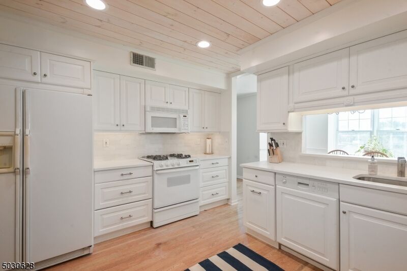 Property Photo: 7 Heritage Dr NJ 07928