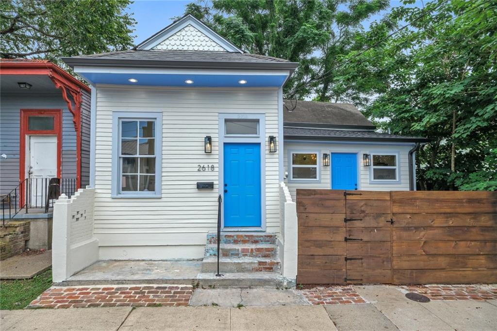 Property Photo:  2618 Danneel Street  LA 70113 