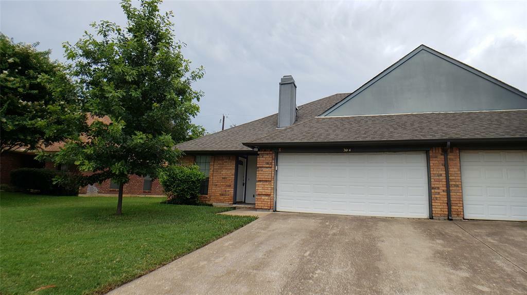 Property Photo: 300 Moore Creek Road 304 TX 76053