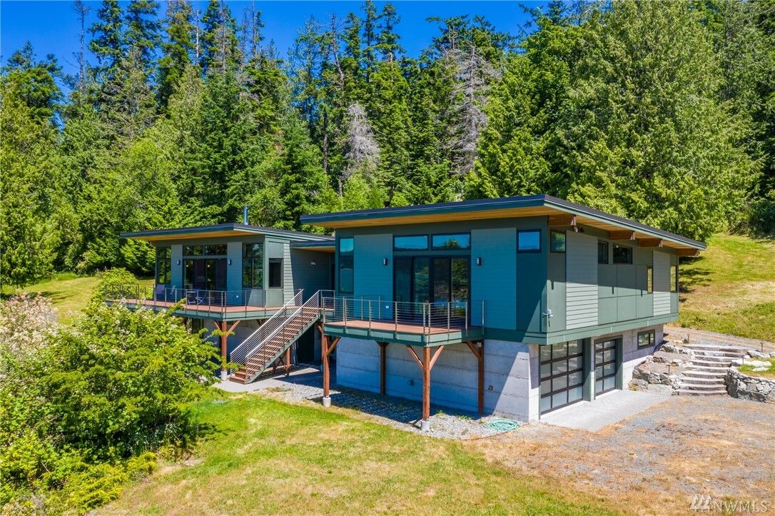 Property Photo: 4466 East Harbor Rd WA 98249