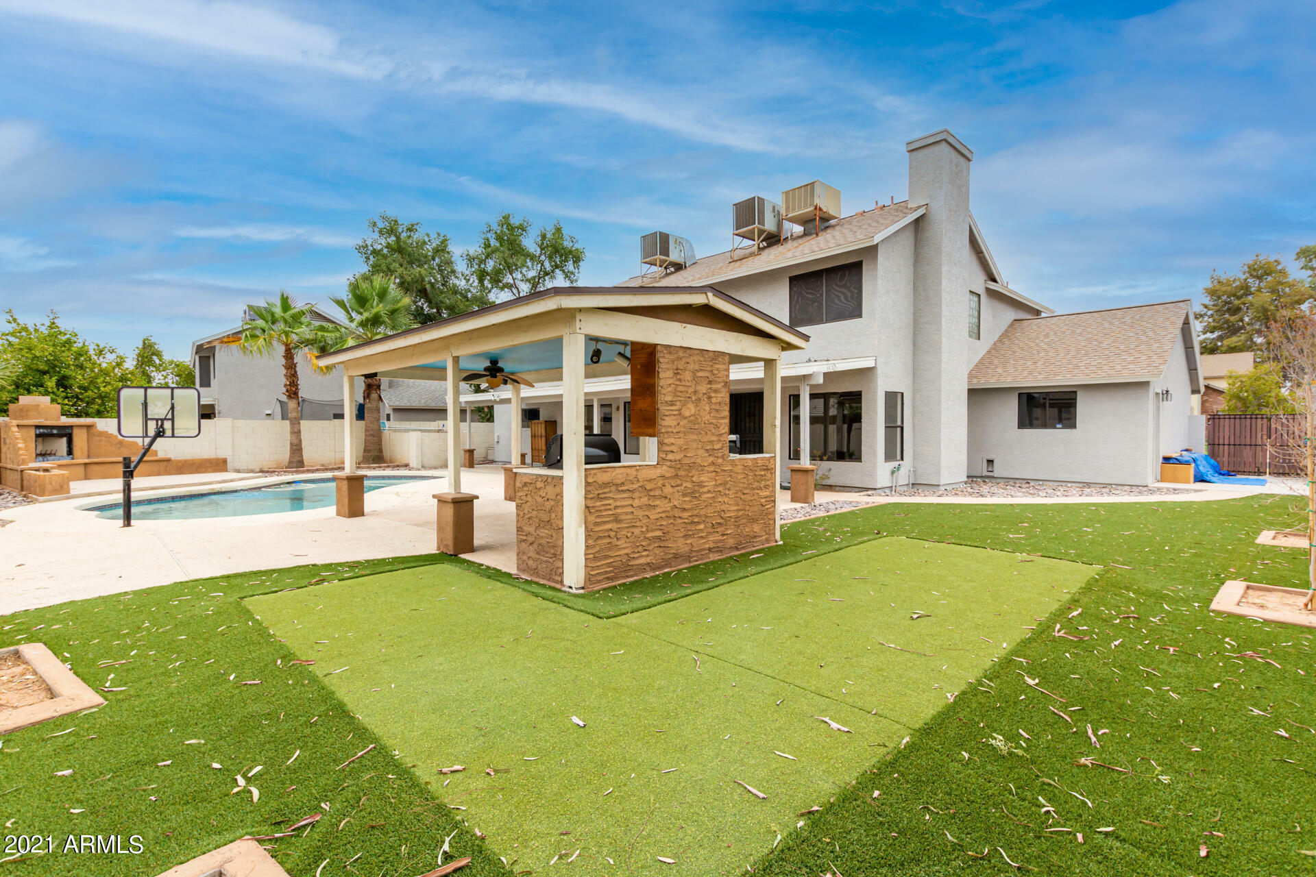 Property Photo: 1202 N Leoma Court AZ 85225