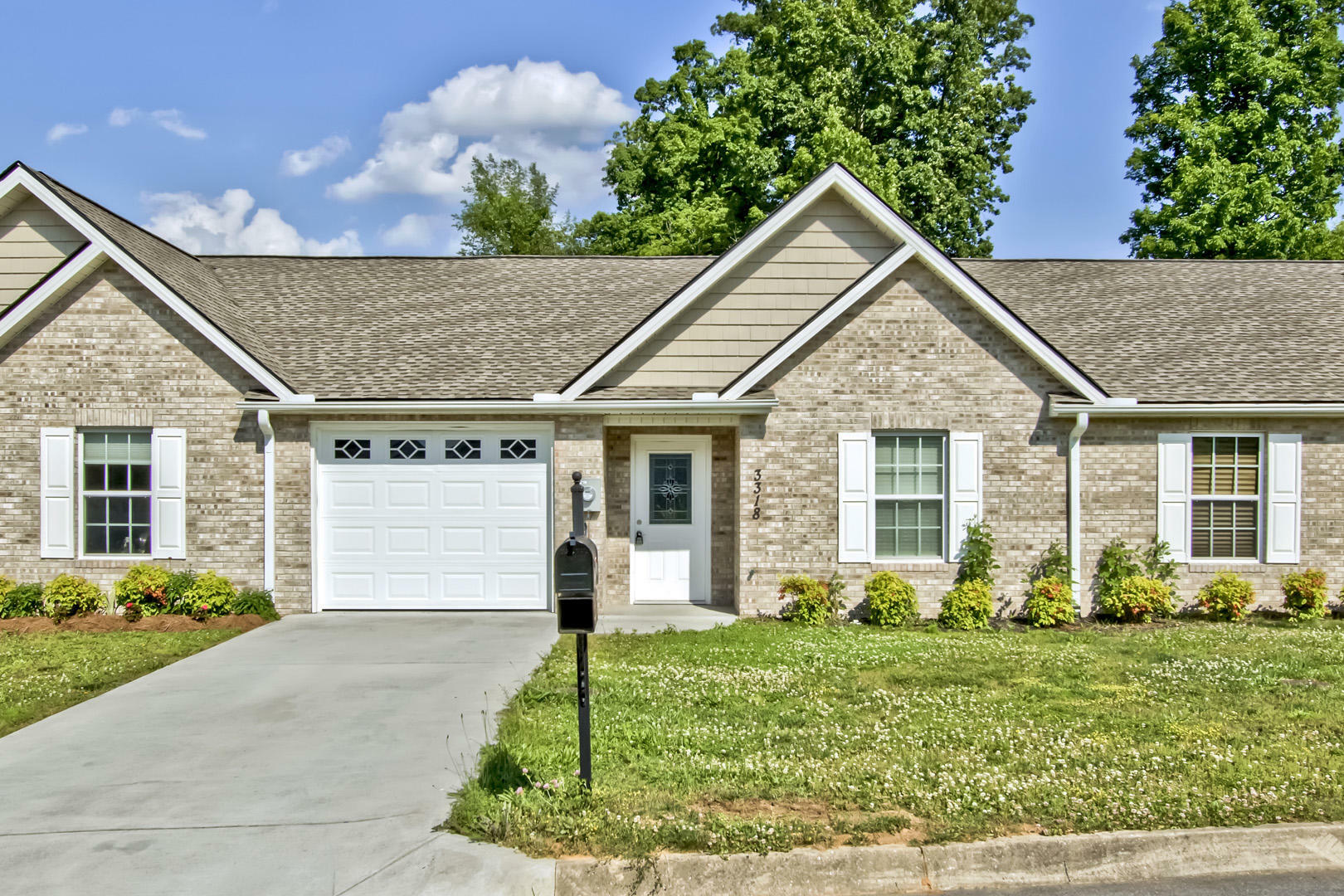 Property Photo:  3318 Cummins Lane  TN 37921 