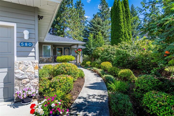 580 Carriage Court  Kelowna BC V1W 3B3 photo