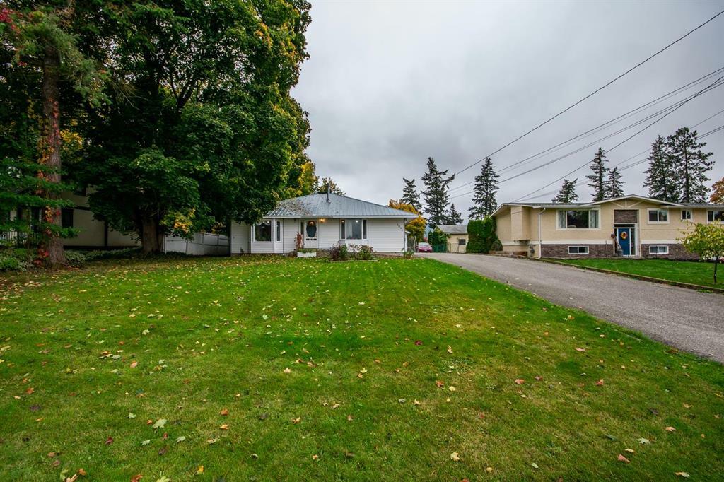 Property Photo: 3045 Patterson Street BC V0E 1B2